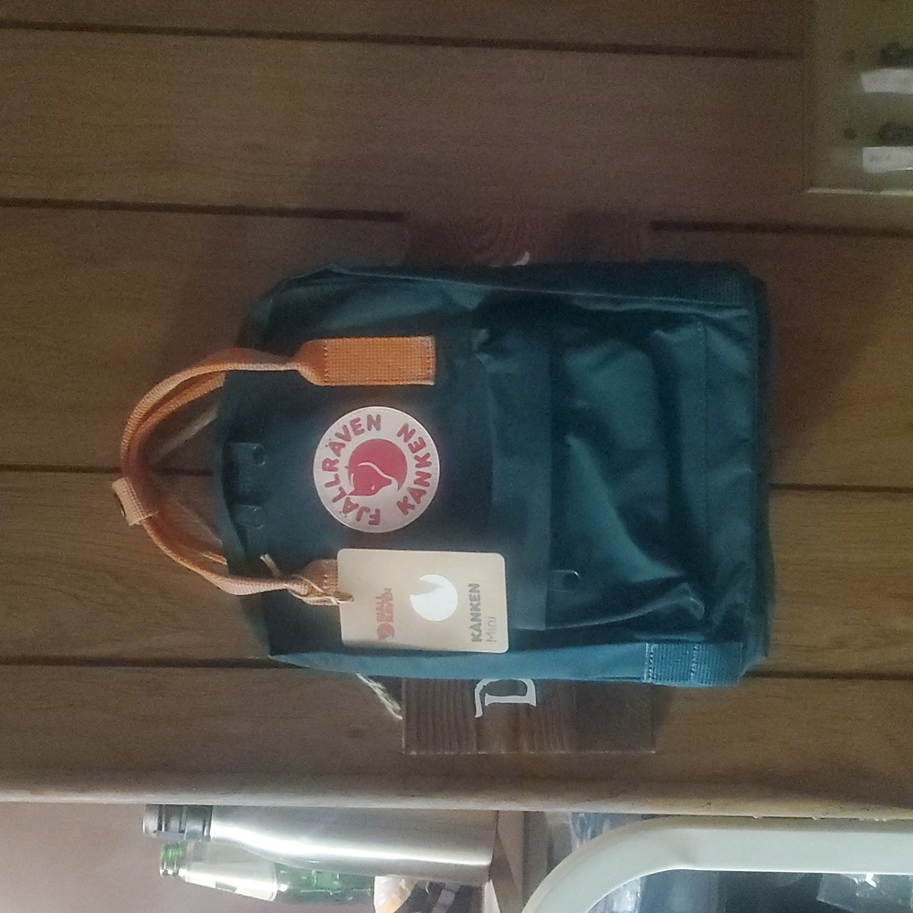 NWT Fjallraven Kanken Mini Backpack in Arctic Green / Spicy Orange